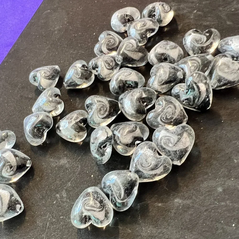NWOT📌 30 Beautiful Marble Glass Hearts 20 x 17 mm for Jewelry Making - Craft